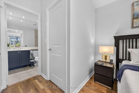 Photo 23 at 509 - 628 Fleet Street, Niagara, Toronto