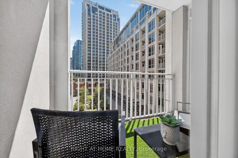 Photo 27 at 509 - 628 Fleet Street, Niagara, Toronto