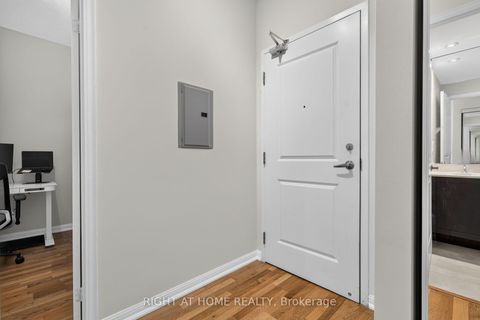 Photo 32 at 509 - 628 Fleet Street, Niagara, Toronto