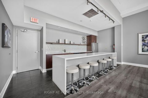 Photo 41 at 509 - 628 Fleet Street, Niagara, Toronto