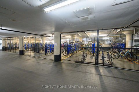 Photo 46 at 509 - 628 Fleet Street, Niagara, Toronto