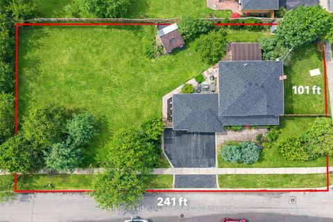 Photo 1 at 80 Findlay Avenue, King City, King