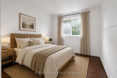 Photo 18 at 31 Frankton Crescent, York University Heights, Toronto