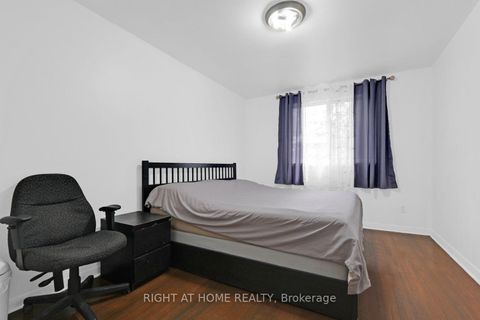Photo 22 at 31 Frankton Crescent, York University Heights, Toronto