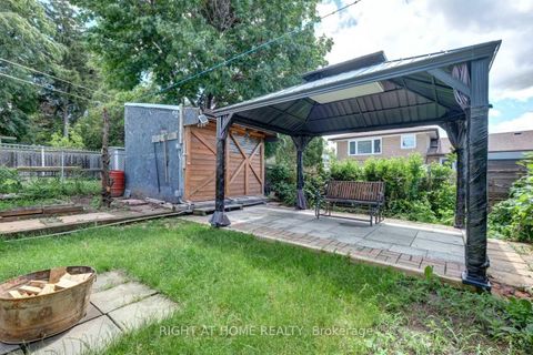 Photo 31 at 31 Frankton Crescent, York University Heights, Toronto