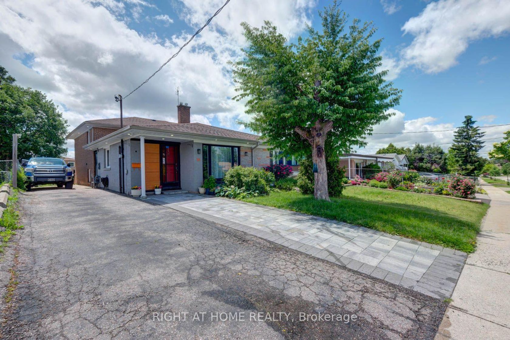 31 Frankton Crescent, York University Heights, Toronto 
