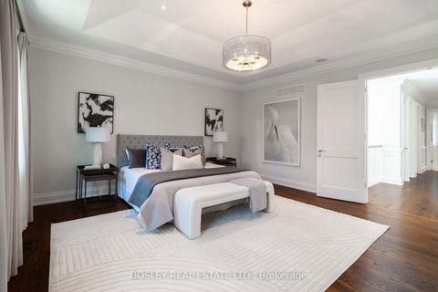 Photo 20 at 61 Rykert Crescent, Leaside, Toronto
