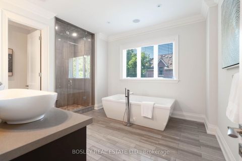 Photo 23 at 61 Rykert Crescent, Leaside, Toronto