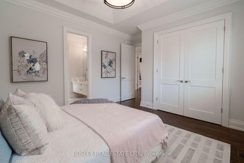 Photo 31 at 61 Rykert Crescent, Leaside, Toronto