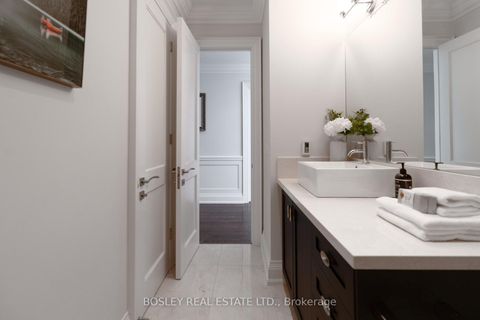 Photo 33 at 61 Rykert Crescent, Leaside, Toronto