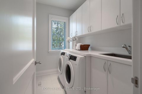 Photo 34 at 61 Rykert Crescent, Leaside, Toronto