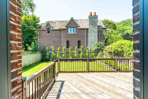 Photo 40 at 61 Rykert Crescent, Leaside, Toronto