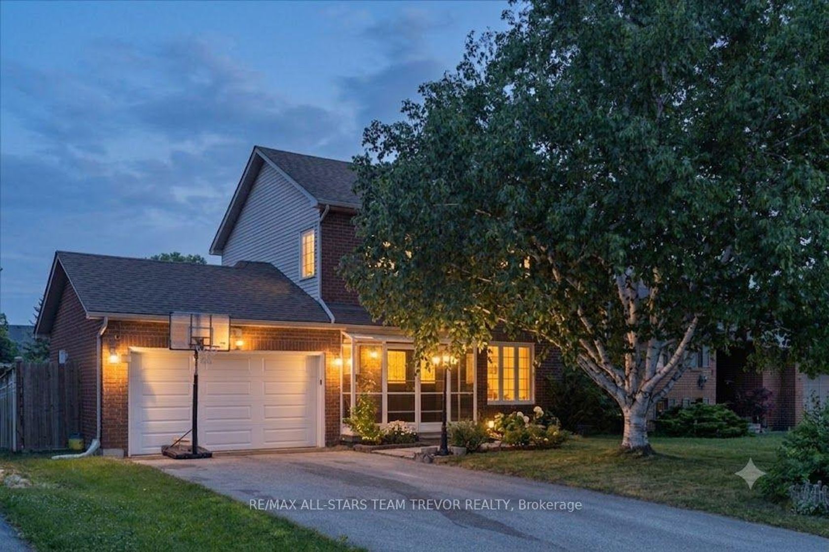 98 Carrick Avenue, Keswick North, Georgina photo number 2