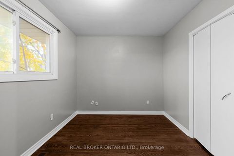 Photo 15 at 65 Ottaway Avenue, Wellington, Barrie