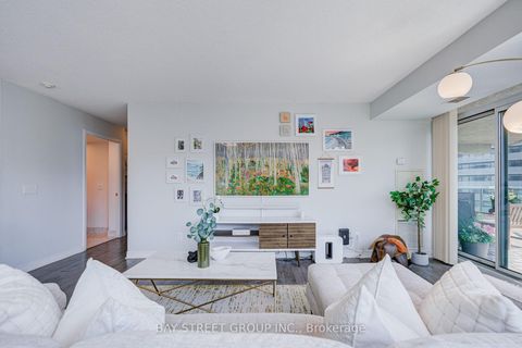 Photo 2 at 1811 - 30 Grand Trunk Crescent, Waterfront Communities C1, Toronto