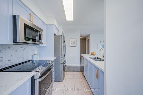 Photo 9 at 1811 - 30 Grand Trunk Crescent, Waterfront Communities C1, Toronto