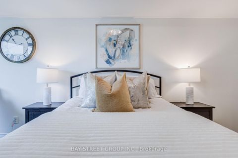 Photo 17 at 1811 - 30 Grand Trunk Crescent, Waterfront Communities C1, Toronto