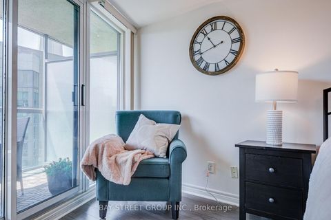 Photo 19 at 1811 - 30 Grand Trunk Crescent, Waterfront Communities C1, Toronto