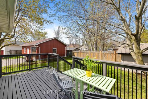 Photo 24 at 818 Poplar Avenue, Historic Lakeshore Communities, Georgina