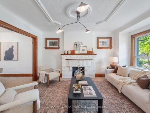 Photo 1 at 27 Lesmount Avenue, East York, Toronto