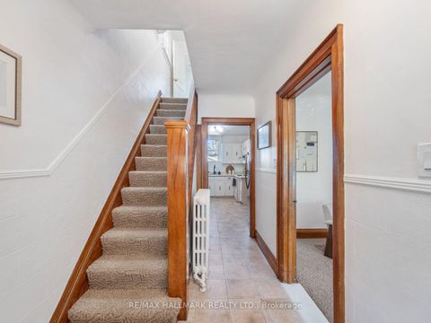 Photo 19 at 27 Lesmount Avenue, East York, Toronto
