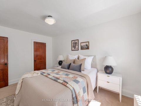 Photo 23 at 27 Lesmount Avenue, East York, Toronto