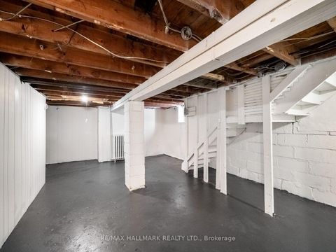 Photo 34 at 27 Lesmount Avenue, East York, Toronto