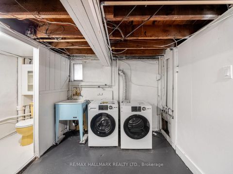 Photo 36 at 27 Lesmount Avenue, East York, Toronto