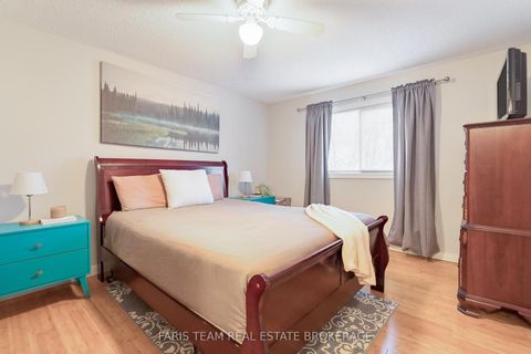 Photo 13 at 44 Hadden Crescent, Cundles East, Barrie