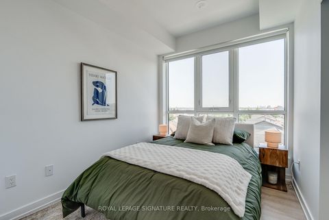 Photo 12 at 517 - 2300 St. Clair Avenue W, Junction Area, Toronto
