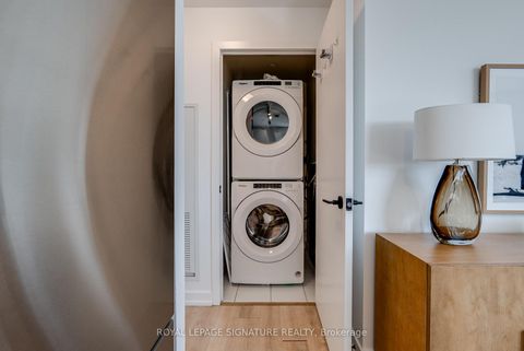 Photo 17 at 517 - 2300 St. Clair Avenue W, Junction Area, Toronto