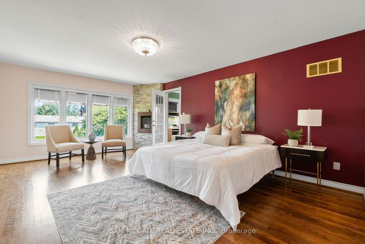 Photo 14 at 2339 Glengarry Road, Erindale, Mississauga