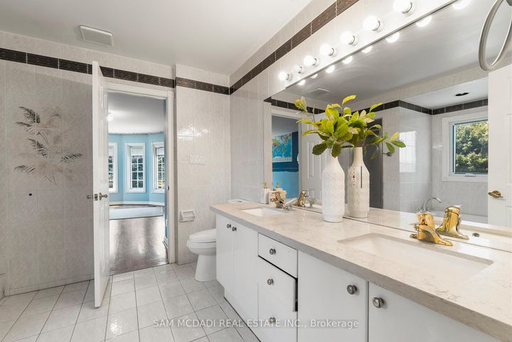 Photo 28 at 2339 Glengarry Road, Erindale, Mississauga