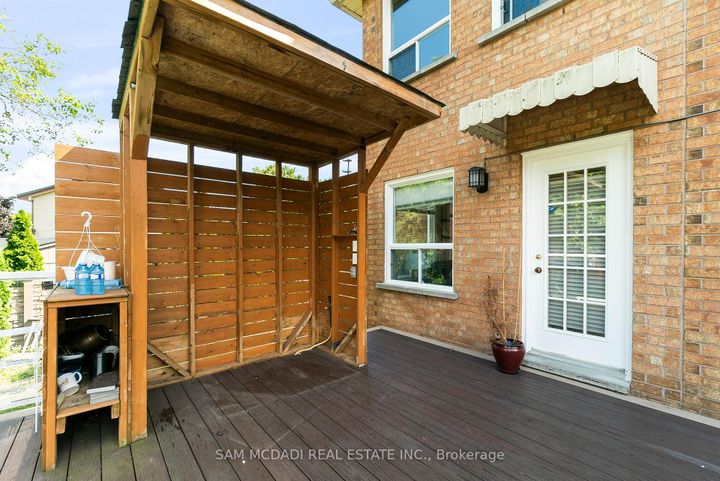 Photo 33 at 2339 Glengarry Road, Erindale, Mississauga