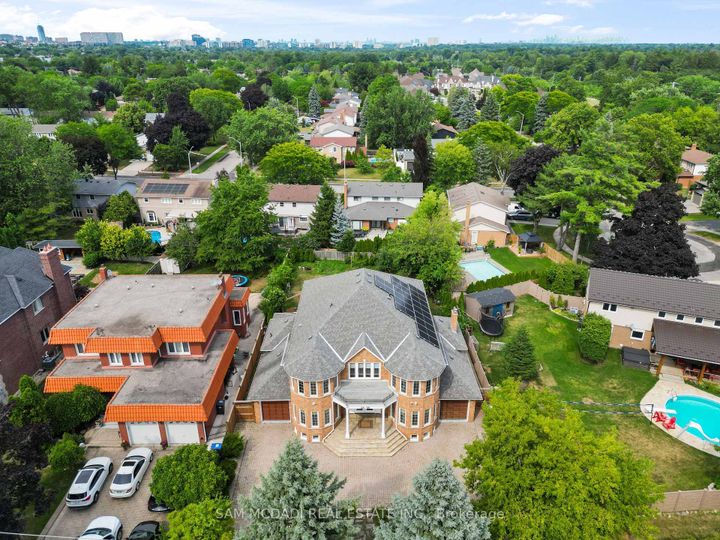 Photo 39 at 2339 Glengarry Road, Erindale, Mississauga
