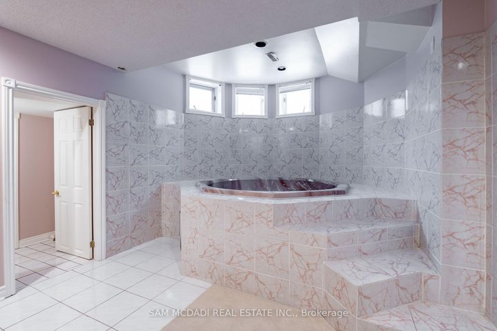 Photo 40 at 2339 Glengarry Road, Erindale, Mississauga
