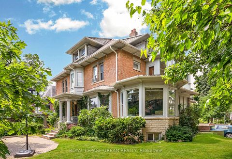 Photo 2 at 244 Indian Road, Swansea, Toronto