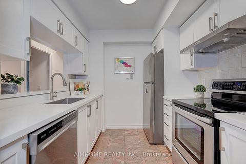 Photo 6 at 511 - 238 Doris Avenue, Willowdale East, Toronto
