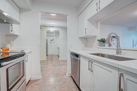 Photo 8 at 511 - 238 Doris Avenue, Willowdale East, Toronto
