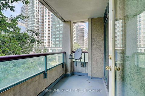 Photo 22 at 511 - 238 Doris Avenue, Willowdale East, Toronto