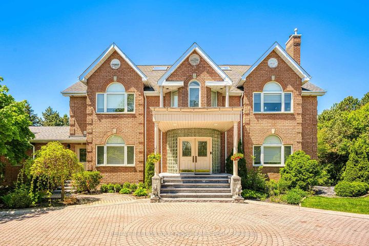 Photo 3 at 2 Jennings Gate, Jennings Gate, Markham