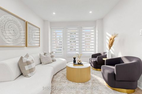 Photo 4 at 15 San Marko Place, East Woodbridge, Vaughan
