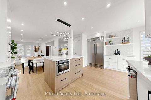 Photo 7 at 15 San Marko Place, East Woodbridge, Vaughan