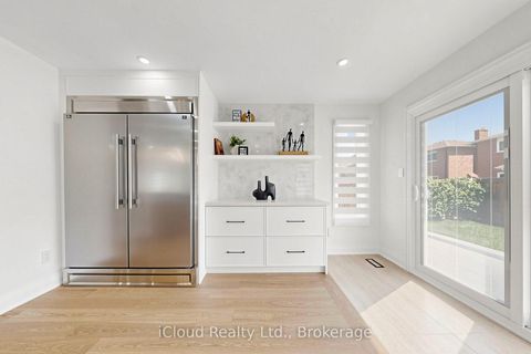 Photo 10 at 15 San Marko Place, East Woodbridge, Vaughan