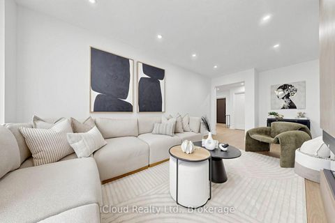 Photo 13 at 15 San Marko Place, East Woodbridge, Vaughan