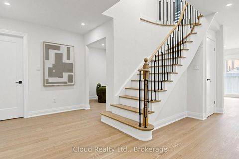 Photo 15 at 15 San Marko Place, East Woodbridge, Vaughan