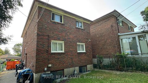Photo 2 at 167 Magnolia Avenue, Kennedy Park, Toronto