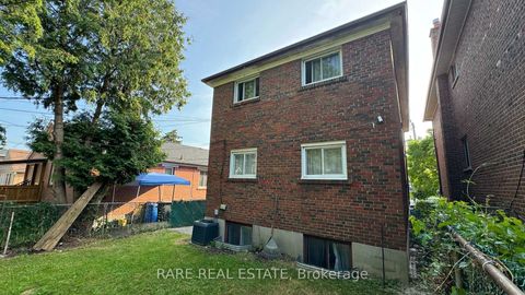Photo 4 at 167 Magnolia Avenue, Kennedy Park, Toronto