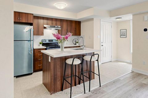 Photo 15 at 7 - 2335 Sheppard Avenue W, Pelmo Park W5, Toronto