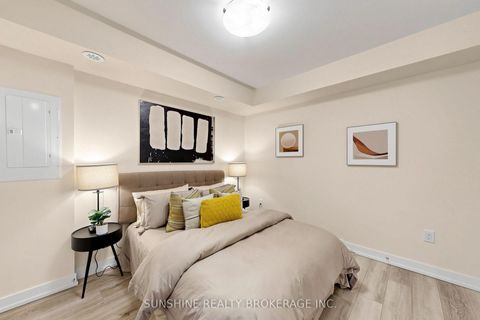 Photo 18 at 7 - 2335 Sheppard Avenue W, Pelmo Park W5, Toronto